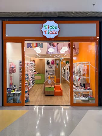 Imagem de interna da loja ticos & ticas