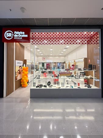 Imagem de interna da loja sr fábrica de óculos