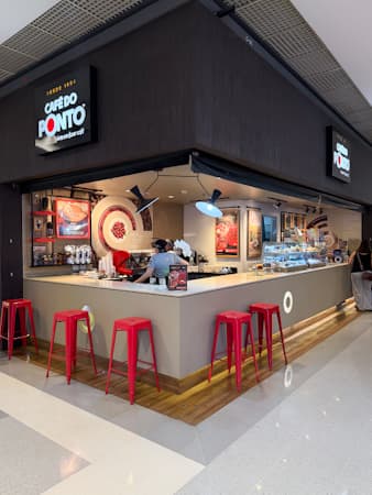 Imagem de interna da loja café do ponto