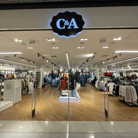 Logo da loja c&a  