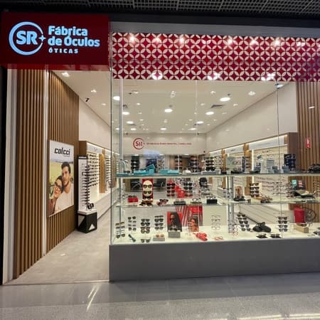 Imagem de interna da loja fábrica de óculos sr  