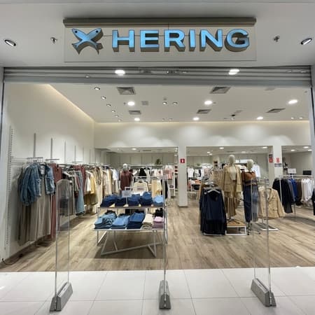 Logo da loja hering  