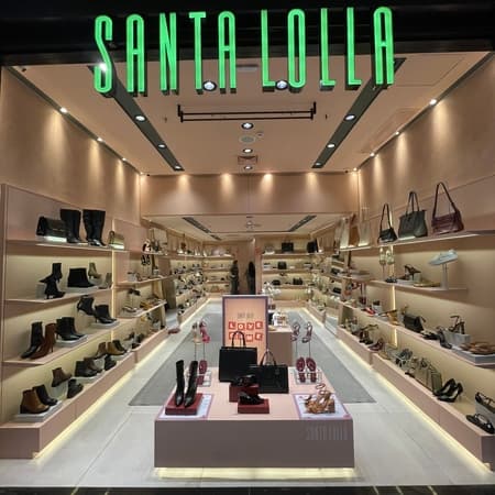 Logo da loja santa lolla  