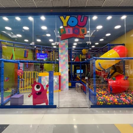 Imagem de interna da loja youplay  